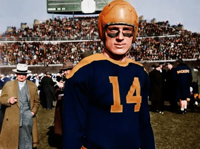 Don Hutson running with the ball in a 1940s Packers game